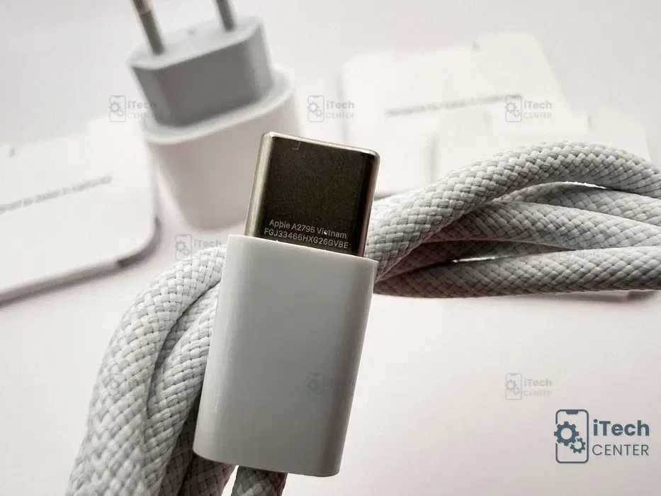 Оригинален кабел за зареждане USB-C към USB-C — примерна снимка на вида част