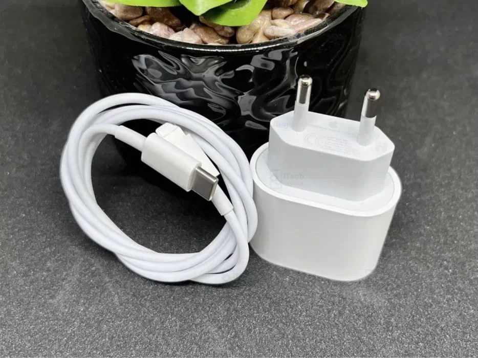Оригинално зарядно 20W USB-C (адаптер) — примерна снимка на вида част
